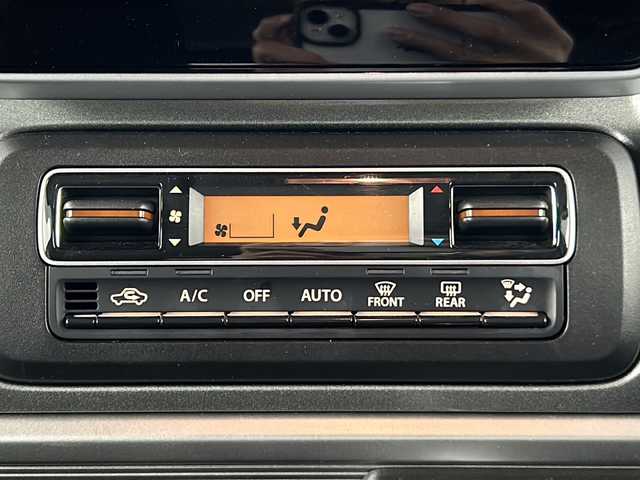 スズキ スペーシア ギア HYBRID XZ 愛知県 2019(平31)年 2万km フェニックスレッドパール/ガンメタリック2トーンルーフ スズキセーフティーサポート/・デュアルセンサーブレーキサポート/・車線逸脱警報機能/・横滑り防止装置/純正7インチSDナビ/・BT.SD.USB.CD.DVD/フルセグTV/バックカメラ/両側パワースライドドア/前席シートヒーター/ステアリングスイッチ/LEDヘッドライト/LEDフォグランプ/純正フロアマット/社外１４インチAW/ロールサンシェード/シートバックテーブル/スペアキー有/取扱説明書