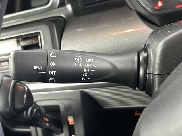 スズキ スペーシア ギア HYBRID XZ 愛知県 2019(平31)年 2万km フェニックスレッドパール/ガンメタリック2トーンルーフ スズキセーフティーサポート/・デュアルセンサーブレーキサポート/・車線逸脱警報機能/・横滑り防止装置/純正7インチSDナビ/・BT.SD.USB.CD.DVD/フルセグTV/バックカメラ/両側パワースライドドア/前席シートヒーター/ステアリングスイッチ/LEDヘッドライト/LEDフォグランプ/純正フロアマット/社外１４インチAW/ロールサンシェード/シートバックテーブル/スペアキー有/取扱説明書