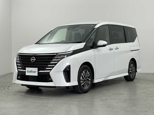 日産 セレナ ハイウェイスター V 群馬県 2024(令6)年 0.2万km プリズムホワイト 純正１２．３型ナビ　純正１１型後席モニター　電子ミラー　ワイヤレス充電器　プロパイロット　純正ドラレコ　全周囲カメラ　ビルトインＥＴＣ２．０　パドルシフト　両側電動スライドドア　シートヒーター　禁煙車