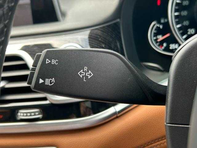 ＢＭＷ ７４０ｉ Mスポーツ 埼玉県 2017(平29)年 5万km ミネラルホワイト 茶革/前席ベンチレーションシート/前後席シートヒーター/前席マッサージシート/サンルーフ/ソフトクローズドア/ＬＥＤレーザーヘッドライト/オートトランク/全方位カメラ/アダプティブクルーズコントロール
