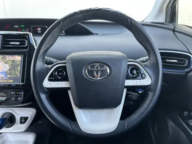 トヨタ プリウス A ツーリングセレクション 茨城県 2016(平28)年 15.9万km アティチュードブラックマイカ HUD/パーキングアシスト/オートクルーズコントロール/ステアリングスイッチ/ラゲッジゴムマット/トノカバー/取説/保証/ビルドインETC/バックカメラ/純正ナビ（DSZT-YC4T