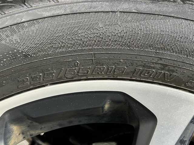 トヨタ ＲＡＶ４ アドベンチャー 京都府 2019(令1)年 1.3万km アッシュグレーメタリック/アーバンカーキ 純正9incナビ(フルセグ/DVD再生/Bluetooth)/ バックカメラ/ ETC /革シート /パワーシート/ 衝突軽減/ レーダークルコン /クリアランスソナー/ トヨタセーフティセンス /ドラレコ/ ４WD