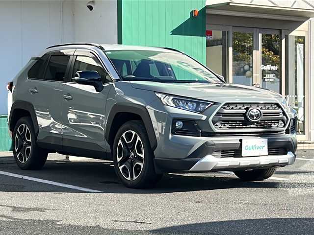 トヨタ ＲＡＶ４ アドベンチャー 京都府 2019(令1)年 1.3万km アッシュグレーメタリック/アーバンカーキ 純正9incナビ(フルセグ/DVD再生/Bluetooth)/ バックカメラ/ ETC /革シート /パワーシート/ 衝突軽減/ レーダークルコン /クリアランスソナー/ トヨタセーフティセンス /ドラレコ/ ４WD