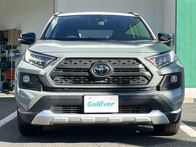 トヨタ ＲＡＶ４ アドベンチャー 京都府 2019(令1)年 1.3万km アッシュグレーメタリック/アーバンカーキ 純正9incナビ(フルセグ/DVD再生/Bluetooth)/ バックカメラ/ ETC /革シート /パワーシート/ 衝突軽減/ レーダークルコン /クリアランスソナー/ トヨタセーフティセンス /ドラレコ/ ４WD
