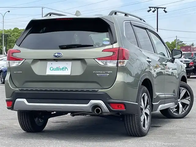 スバル フォレスター ハイブリッド アドバンス 道央・札幌 2021(令3)年 4.1万km ジャスパーグリーンM ４WD/純正ディーラーOPナビ/CD/DVD/BT/フルセグ/アイサイト/衝突被害軽減ブレーキ/横滑り防止装置/レーダークルーズコントロール/レーンキープアシスト/リヤパーキングセンサー/ブラインドスポットモニター/バック/サイド/フロントカメラ/ビルトインETC/ドライブレコーダー/SRH/XMODE/SI-DRIVE/パワーバックドア/前席パワーシート/D席メモリーシート/全席シートヒーター/レザーシート/革巻きステアリング/ステアリングリモコン/パドルシフト/ハンドルヒーター/デジタルインナーミラー/電動パーキング/オートブレーキホールド/プッシュスタート/スマートキー/LEDヘッドライト/オートライト/フォグランプ/電動格納ミラー/ヒーテッドドアミラー/ウィンカーミラー/ドアバイザー