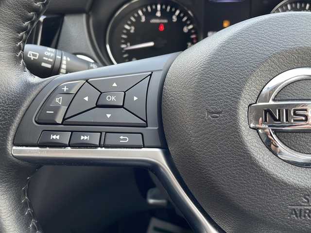 日産 エクストレイル 20Xi 道北・旭川 2020(令2)年 1.7万km ダイヤモンドブラック ・４ＷＤ/・禁煙車/・純正9型ＳＤナビ/フルセグ・ＣＤ・ＤＶＤ・ＢＬ・ＢＴ/・デジタルインナーミラー/・全方位カメラ/・ステアリングリモコン/・パワーバックドア/・カプロンシート/・全席シートヒーター/・プロパイロット/　クルーズコントロール/　ハンドル支援/　エマージェンシーブレーキ/　車線制御・支援/　後側方車両検知警報/・ブレーキホールド/・インテリジェントキー/・LEDオートライト/・ドライブレコーダー/・ETC/・スペアキー１/・新車時保証書、取説