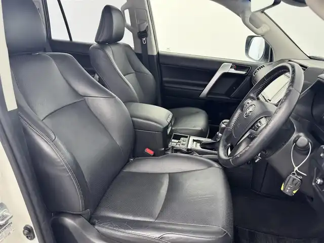 トヨタ ランドクルーザー プラド TX Lパッケージ 愛知県 2019(平31)年 7.2万km ホワイトパールクリスタルシャイン ワンオーナー/4WD/トヨタセーフティセンス/　　・プリクラッシュセーフティ/　　・レーンディバーチャーアラート/　　・レーントレーシングアシスト/　　・レーダークルーズコントロール/　　・オートマチックハイビーム/　　・ロードサインアシスト/　　・クリアランスソナー/TRDエアロセット/　　・フロントスポイラー/　　・リヤバンパースポイラー/アルパイン製9インチナビ/フルセグTV/バックカメラ/レザーシート/シートヒーター（前席）/エアシート（前席）/電動格納サードシート/LEDルームランプ/クリアランスソナー/取扱説明書/保証書