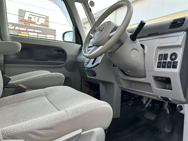 ダイハツ タント ウェルカムシート 新潟県 2014(平26)年 6万km パールホワイトⅢ 福祉車両/ワンオーナー/４WD/助手席福祉シート/純正ホイール装着/メモリナビ/ワンセグテレビ/バックカメラ/アイドリングストップ/ドアバイザー/プッシュスタート/片側パワースライドドア/ETC/純正フロアマット/前後ドライブレコーダー/アイドリングストップ/ISOFIX対応/助手席用リモコンあり/冬用タイヤ車載
