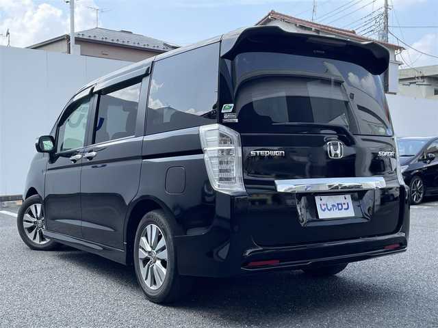ホンダ ステップワゴン スパーダ Z インターナビセレ 埼玉県 2013(平25)年 12.1万km プレミアムスパークルブラックパール (株)IDOMが運営する【じしゃロン鳩ヶ谷店】の自社ローン専用車両になりますこちらは現金またはオートローンご利用時の価格です。自社ローンご希望の方は別途その旨お申付け下さい/Ｈｏｎｄａインターナビ/（CD/DVD）/フルセグＴＶ/バックカメラ/ビルドインＥＴＣ/両側パワースライドドア/クルーズコントロール/アイドリングストップ/純正アルミホイール/純正フロアマット