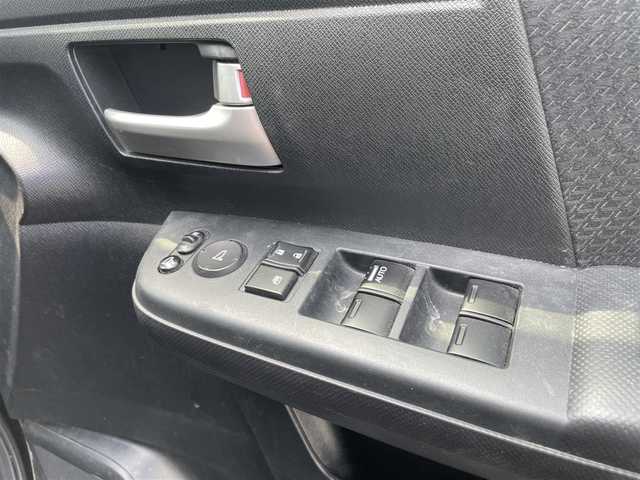 ホンダ ステップワゴン スパーダ Z インターナビセレ 埼玉県 2013(平25)年 12.1万km プレミアムスパークルブラックパール (株)IDOMが運営する【じしゃロン鳩ヶ谷店】の自社ローン専用車両になりますこちらは現金またはオートローンご利用時の価格です。自社ローンご希望の方は別途その旨お申付け下さい/Ｈｏｎｄａインターナビ/（CD/DVD）/フルセグＴＶ/バックカメラ/ビルドインＥＴＣ/両側パワースライドドア/クルーズコントロール/アイドリングストップ/純正アルミホイール/純正フロアマット