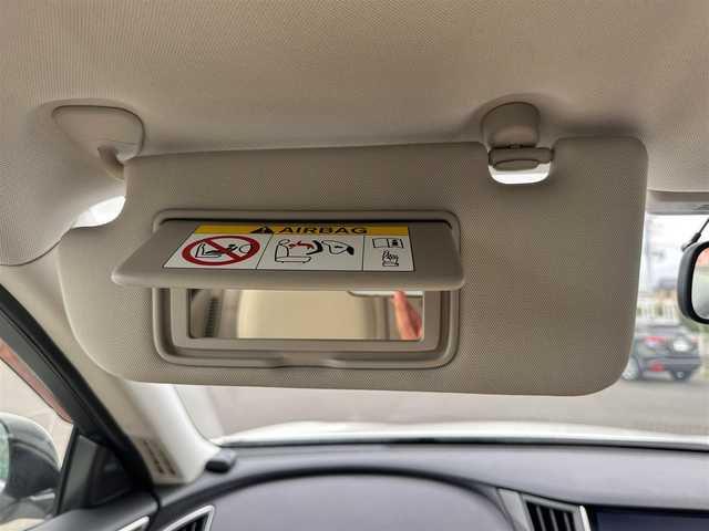 日産 スカイライン ハイブリッド 350GT Type P 宮城県 2014(平26)年 7万km クリスタルホワイトパール 車線逸脱防止支援システム/車線逸脱警報/後側方衝突防止支援システム/後側方車両検知警報/後退時衝突防止支援システム/前方衝突予測警報/エマージェンシーブレーキ/インテリジェントクルーズコントロール/インテリジェントペダル/アラウンドビューモニター/フロント・バックソナー/ダイレクトアダプティブステアリング/アクティブレーンコントロール/純正ナビ/・CD/DVD/・Bluetooth/・フルセグTV/・USB端子/ビルトインETC/本革シート/シートヒーター（前席）/パワーシート（運転席メモリー機能付）/革巻きステアリング/ステアリングスイッチ/LEDヘッドランプ/フォグランプ/オートライト/スマートキー＆プッシュスタート/電動格納ミラー/純正17インチAW/純正フロアマット/ドアバイザー/W/サイド/カーテンエアバッグ