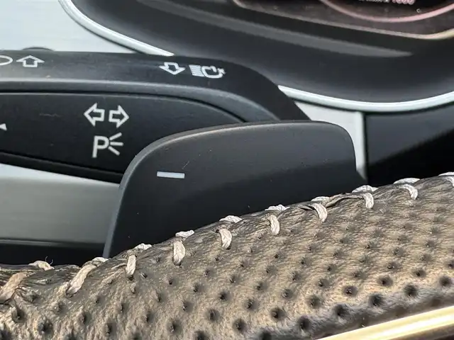 アウディ Ｑ７ 55TFSIクワトロアダプティブエアサスペンション 石川県 2020(令2)年 2.7万km ディープブラックパールエフェクト 4WD/純正メモリーナビ/バック/フロント/サイド/360°カメラ/フルセグTV/AppleCarPlay/Bluetooth/クリアランスソナー/ブラインドスポットモニター/電動格納ミラー/電動リアゲート/オートライト/LEDヘッドライト/黒レザーシート/パワーシート/メモリーシート/シートヒーター/ETC2.0/パドルシフト/トノカバー/後部座席サンシェード
