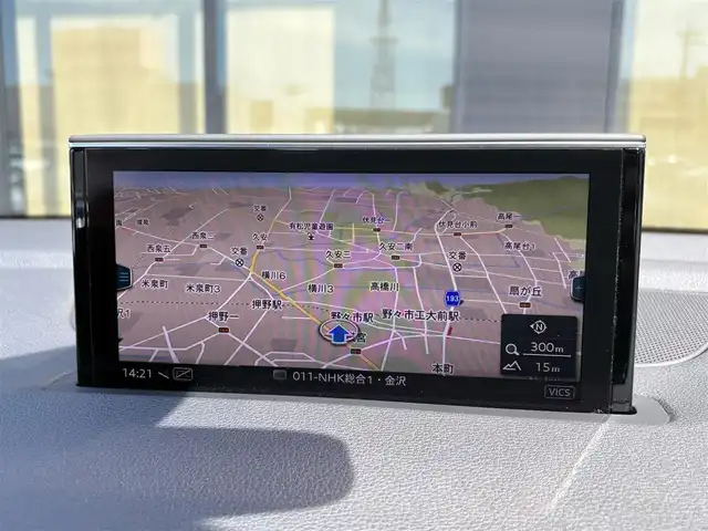アウディ Ｑ７ 55TFSIクワトロアダプティブエアサスペンション 石川県 2020(令2)年 2.7万km ディープブラックパールエフェクト 4WD/純正メモリーナビ/バック/フロント/サイド/360°カメラ/フルセグTV/AppleCarPlay/Bluetooth/クリアランスソナー/ブラインドスポットモニター/電動格納ミラー/電動リアゲート/オートライト/LEDヘッドライト/黒レザーシート/パワーシート/メモリーシート/シートヒーター/ETC2.0/パドルシフト/トノカバー/後部座席サンシェード