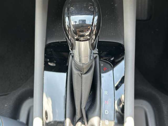 ホンダ フィット e:HEV RS 奈良県 2024(令6)年 0.9万km プレミアムクリスタルレッドM 純正エアロ/ハーフレザー/社外AW（純正積込）/追従式クルコン/Bluetooth/ETC2.0/フルセグTV/ブレーキホールド/パドルシフト/バックカメラ/パドルシフト/スマートキー/UAB付/純正スタートスイッチカバー/プッシュスタート/取扱説明書
