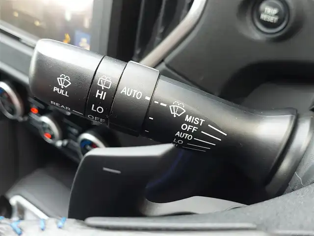 スバル ＸＶ ハイブリッド アドバンス 東京都 2021(令3)年 4.4万km クリスタルホワイトP アイサイトセーフティプラス/ディスプレイオーディオ〔FH-8500DVS〕/　・CD/DVD/　・AM/FMラジオ/　・USB/　・Bluetooth接続/ドライブレコーダー/ETC/ハーフレザーシート/パワーシート/ルーフレール/純正18インチアルミ/プッシュスタート/スマートキー×２/保証書/整備記録簿/取扱説明書