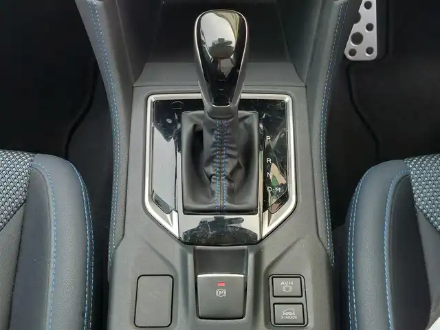 スバル ＸＶ ハイブリッド アドバンス 東京都 2021(令3)年 4.4万km クリスタルホワイトP アイサイトセーフティプラス/ディスプレイオーディオ〔FH-8500DVS〕/　・CD/DVD/　・AM/FMラジオ/　・USB/　・Bluetooth接続/ドライブレコーダー/ETC/ハーフレザーシート/パワーシート/ルーフレール/純正18インチアルミ/プッシュスタート/スマートキー×２/保証書/整備記録簿/取扱説明書