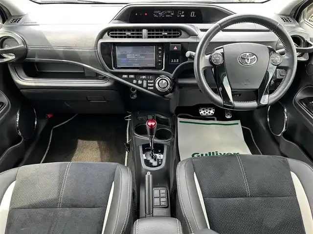 トヨタ アクア G G’s 兵庫県 2016(平28)年 5.1万km ライムホワイトパールクリスタルシャイン トヨタセーフティーセンス/純正SDナビ/フルセグTV/BTオーディオ/バックカメラ/ETC/クルーズコントロール/G’s専用シート/革巻きステアリング/純正フロアマット/純正アルミホイール/横滑り防止装置/衝突被害軽減システム/レーンキープアシスト