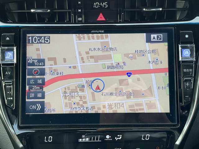 トヨタ ハリアー プレミアム 道東・釧路十勝 2018(平30)年 6.6万km ブラック 4WD/TRDフルエアロ/純正１２インチディスプレイオーディオ　/(フルセグTV/ＤＶＤ再生/Ｂｌｕｅｔｏｏｔｈ接続)　/サンルーフ　/ハーフレザーシート/前後ドライブレコーダー　/ＥＴＣ　/バック／サイドカメラ　/D席パワーシート/電動パーキングブレーキ　/レーダークルーズコントロール　/前後コーナーセンサー/レーンキープアシスト/プリクラッシュセーフティ/横滑り防止装置/アイドリングストップ/スマートキー/プッシュスタート/純正LEDヘッドライト/純正18インチアルミホイール/純正フロアマット