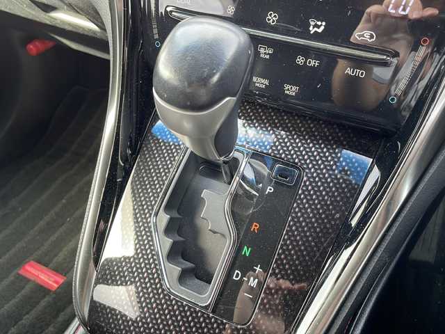 トヨタ ハリアー プレミアム 道東・釧路十勝 2018(平30)年 6.6万km ブラック 4WD/TRDフルエアロ/純正１２インチディスプレイオーディオ　/(フルセグTV/ＤＶＤ再生/Ｂｌｕｅｔｏｏｔｈ接続)　/サンルーフ　/ハーフレザーシート/前後ドライブレコーダー　/ＥＴＣ　/バック／サイドカメラ　/D席パワーシート/電動パーキングブレーキ　/レーダークルーズコントロール　/前後コーナーセンサー/レーンキープアシスト/プリクラッシュセーフティ/横滑り防止装置/アイドリングストップ/スマートキー/プッシュスタート/純正LEDヘッドライト/純正18インチアルミホイール/純正フロアマット