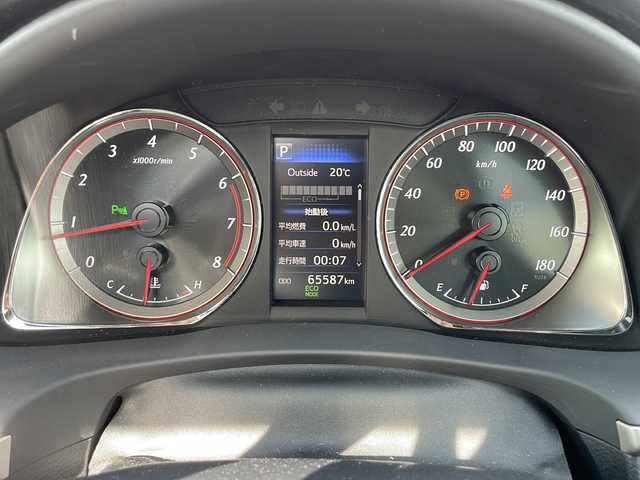 トヨタ ハリアー プレミアム 道東・釧路十勝 2018(平30)年 6.6万km ブラック 4WD/TRDフルエアロ/純正１２インチディスプレイオーディオ　/(フルセグTV/ＤＶＤ再生/Ｂｌｕｅｔｏｏｔｈ接続)　/サンルーフ　/ハーフレザーシート/前後ドライブレコーダー　/ＥＴＣ　/バック／サイドカメラ　/D席パワーシート/電動パーキングブレーキ　/レーダークルーズコントロール　/前後コーナーセンサー/レーンキープアシスト/プリクラッシュセーフティ/横滑り防止装置/アイドリングストップ/スマートキー/プッシュスタート/純正LEDヘッドライト/純正18インチアルミホイール/純正フロアマット