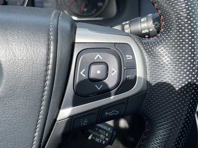 トヨタ ハリアー プレミアム 道東・釧路十勝 2018(平30)年 6.6万km ブラック 4WD/TRDフルエアロ/純正１２インチディスプレイオーディオ　/(フルセグTV/ＤＶＤ再生/Ｂｌｕｅｔｏｏｔｈ接続)　/サンルーフ　/ハーフレザーシート/前後ドライブレコーダー　/ＥＴＣ　/バック／サイドカメラ　/D席パワーシート/電動パーキングブレーキ　/レーダークルーズコントロール　/前後コーナーセンサー/レーンキープアシスト/プリクラッシュセーフティ/横滑り防止装置/アイドリングストップ/スマートキー/プッシュスタート/純正LEDヘッドライト/純正18インチアルミホイール/純正フロアマット