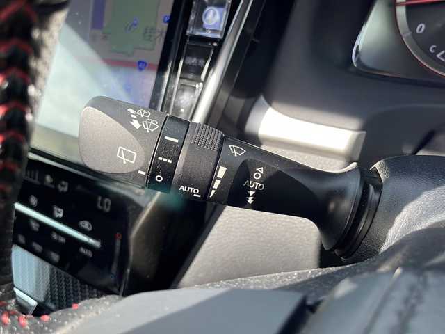 トヨタ ハリアー プレミアム 道東・釧路十勝 2018(平30)年 6.6万km ブラック 4WD/TRDフルエアロ/純正１２インチディスプレイオーディオ　/(フルセグTV/ＤＶＤ再生/Ｂｌｕｅｔｏｏｔｈ接続)　/サンルーフ　/ハーフレザーシート/前後ドライブレコーダー　/ＥＴＣ　/バック／サイドカメラ　/D席パワーシート/電動パーキングブレーキ　/レーダークルーズコントロール　/前後コーナーセンサー/レーンキープアシスト/プリクラッシュセーフティ/横滑り防止装置/アイドリングストップ/スマートキー/プッシュスタート/純正LEDヘッドライト/純正18インチアルミホイール/純正フロアマット