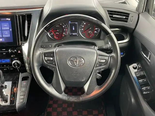 トヨタ アルファード S タイプゴールド 愛知県 2020(令2)年 5.9万km ブラック 禁煙車/純正10.5インチディスプレーオーディオ/（AM/FM/USB/Bluetooth/フルセグTV）/バックカメラ/トヨタセーフティセンス/・プリクラッシュセーフティ/・レーンキープアシスト/・レーダークルーズコントロール/・オートマチックハイビーム/ETC/前後ドライブレコーダー/オットマン/ハーフレザーシート/両側パワースライドドア/LEDヘッドライト/フロントフォグランプ/スマートキー/プッシュスタート/横滑り防止装置/純正18インチアルミホイール