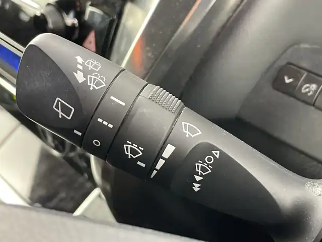 トヨタ アルファード S タイプゴールド 愛知県 2020(令2)年 5.9万km ブラック 禁煙車/純正10.5インチディスプレーオーディオ/（AM/FM/USB/Bluetooth/フルセグTV）/バックカメラ/トヨタセーフティセンス/・プリクラッシュセーフティ/・レーンキープアシスト/・レーダークルーズコントロール/・オートマチックハイビーム/ETC/前後ドライブレコーダー/オットマン/ハーフレザーシート/両側パワースライドドア/LEDヘッドライト/フロントフォグランプ/スマートキー/プッシュスタート/横滑り防止装置/純正18インチアルミホイール