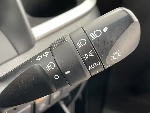 トヨタ アルファード S タイプゴールド 愛知県 2020(令2)年 5.9万km ブラック 禁煙車/純正10.5インチディスプレーオーディオ/（AM/FM/USB/Bluetooth/フルセグTV）/バックカメラ/トヨタセーフティセンス/・プリクラッシュセーフティ/・レーンキープアシスト/・レーダークルーズコントロール/・オートマチックハイビーム/ETC/前後ドライブレコーダー/オットマン/ハーフレザーシート/両側パワースライドドア/LEDヘッドライト/フロントフォグランプ/スマートキー/プッシュスタート/横滑り防止装置/純正18インチアルミホイール