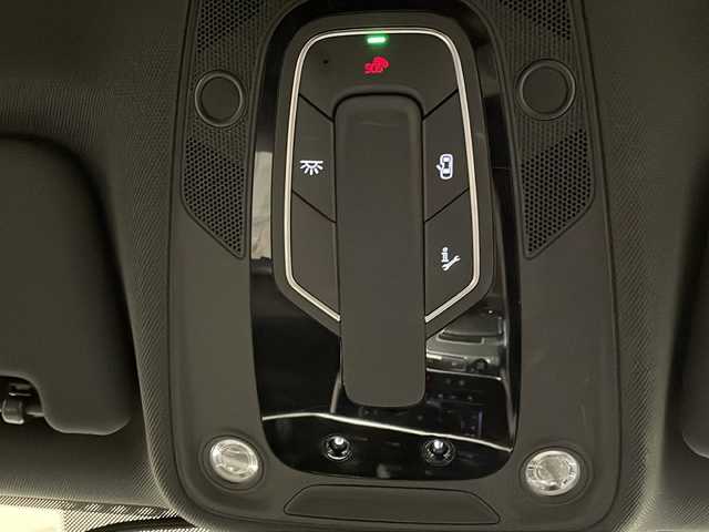 アウディ アウディ Ａ６ アバント 40TDIクワトロ Sライン 新潟県 2021(令3)年 3.9万km デイトナグレーパールエフェクト オプション/パワークロージングドア/ステアリングヒーター/ワイヤレスチャージング/S lineパッケージ/-S line エクステリア/-デコラティブパネル マットブラッシュトアルミニウム/-ヘッドライニング ブラック/-バルコナレザー S lineロゴ/-マルチカラーアンビエントライティング/-HDマトリクスLEDヘッドライト/-サラウンドビューカメラ/-パークアシストプラス/-電動チルト/テレスコピックステアリングシステム/主要装備/純正ナビ/フルセグTV/ETC/ドライブレコーダー/純正20インチアルミホイール/パドルシフト/ACC/サイドアシスト/メモリ付きパワーシート/シートヒーター