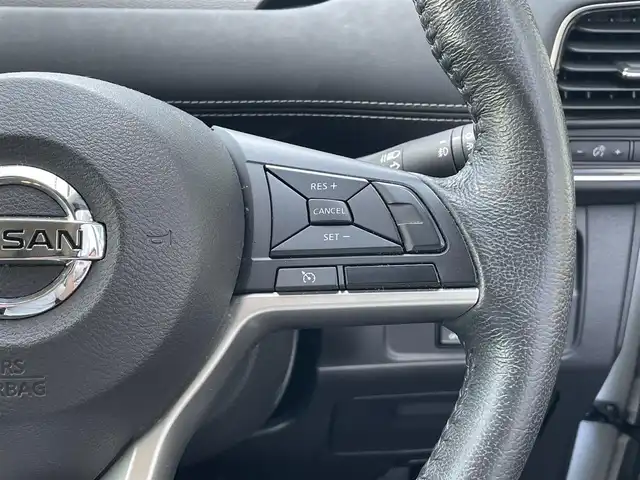 日産 セレナ e－パワー ハイウェイスター V 佐賀県 2019(令1)年 5.4万km ブリリアントホワイトパール 7人乗り/エマージェンシーブレーキ/クルーズコントロール/LDW/前後ソナー/パーキングアシスト/純正9型SDナビ/・アラウンドビューカメラ/・フルセグTV/BT/CD/DVD/後席モニター/両側パワースライドドア/純正15インチAW/純正ドラレコ(DJ4－D)/LEDヘッドライト/オートライト/ETC/プッシュスタート