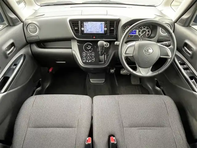 日産 デイズ ルークス ハイウェイスターX 青森県 2017(平29)年 7.4万km ブラック 4WD/純正SDナビ・フルセグTV/CD・DVD・Bluetooth・SD/アラウンドビューモニター/左パワースライドドア/エマージェンシーブレーキ/踏み間違い防止アシスト/前後ドライブレコーダー/ETC/後席サンシェード/LEDヘッドライト/オートライト/フォグランプ/社外14インチアルミ/純正フロアマット/プッシュスタート/インテリキー