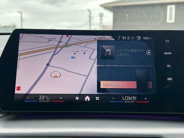 ＢＭＷ ＢＭＷ Ｘ１ xDrive 20d Mスポーツ 千葉県 2025(令7)年 0.1万km アルピンホワイトⅢ ４WD/純正ナビ/Bluetooth/ETC/アレクサ/電動リアゲート/前後ドライブレコーダー/前後コーナーセンサー/全周囲カメラ/バック/サイド/フロントカメラ/車内カメラ/置くだけ充電/ブラインドスポットモニター/レーン・キーピング・アシスト/アダプティブ・クルーズ・コントロール/アクティブ・ブラインド・スポット・ディテクション/前車接近警告機能/後方クロス・トラフィック・ウォーニング/パーキング・アシスタント/ダイナミック・スタビリティ・コントロール/オートマチックハイビーム/ウィンカーミラー/ステアリングスイッチ/プッシュスタート/スマートキー/スペアキー１本/LEDヘッドライト/純正アルミホイール