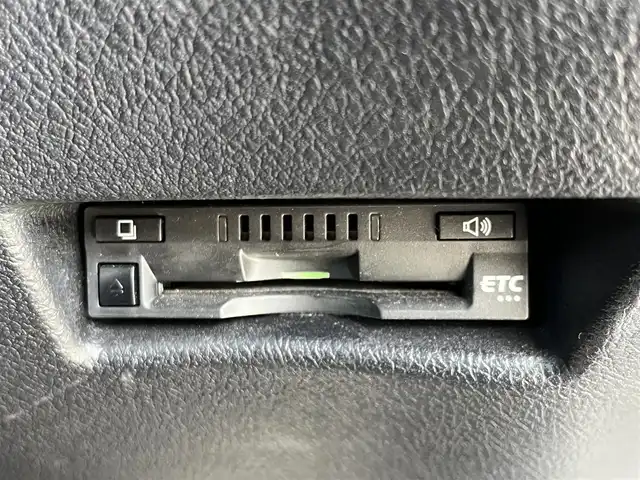 トヨタ シエンタ ハイブリッド G クエロ 奈良県 2020(令2)年 5.3万km ブラックマイカ モデリスタフロントエアロ/純正ナビ（NSZT-W68T）/（フルセグ/BT/CD/DVD）/クルーズコントロール/アラウンドビューーモニター/後方コーナーセンサー/プリクラッシュセーフティ/レーンキープアシスト/両側パワースライドドア/前席シートヒーター/ステアリングヒーター/ETC/純正ホイールキャップ/スペアキーX1