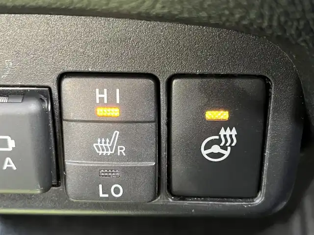 トヨタ シエンタ ハイブリッド G クエロ 奈良県 2020(令2)年 5.3万km ブラックマイカ モデリスタフロントエアロ/純正ナビ（NSZT-W68T）/（フルセグ/BT/CD/DVD）/クルーズコントロール/アラウンドビューーモニター/後方コーナーセンサー/プリクラッシュセーフティ/レーンキープアシスト/両側パワースライドドア/前席シートヒーター/ステアリングヒーター/ETC/純正ホイールキャップ/スペアキーX1