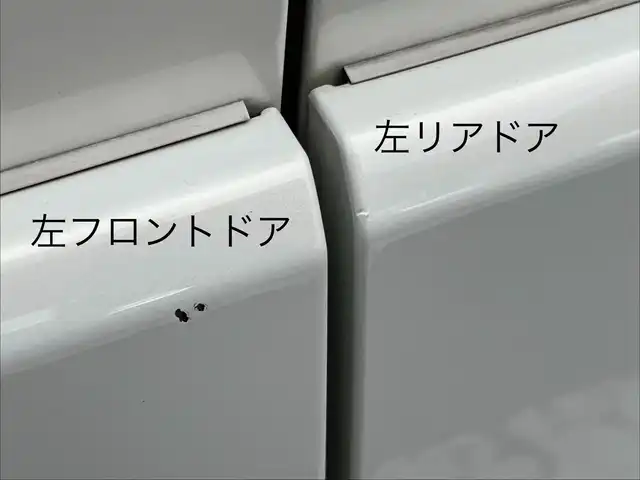 トヨタ ノア Si ダブルバイビーⅢ 三重県 2020(令2)年 4.7万km ラグジュアリーホワイトパールクリスタルシャインガラスフレーク ナビ（Bluetooth/DVD/CD/地デジTV/AM/FM/SD）/バックカメラ/ETC/両側パワースライドドア/バックドアイージークローザー/インテリジェントクリアランスソナー/セーフティセンス（プリクラッシュセーフティシステム/レーンディパーチャーアラート/オートマチックハイビーム/先行車発進告知）/クルーズコントロール/オートライト/スペアタイヤ/充電用USB端子（インパネ２個）/左右独立温度調整オートエアコン/ナノイー（運転席側）/リアオートエアコン/ホワイトステッチ入ブラック合皮/無地ファブリックコンビシート/スマートエントリー/プッシュスタート/スペアキー/スモークメッキ加飾付LEDヘッドランプ/バンパー開口部一体型スモークメッキフロントグリル/フロントエアロバンパー/ツヤ有ブラック加飾付LEDフロントフォグランプ/メッキドアミラー/メッキアウトサイドドアハンドル/スモークメッキリアナンバープレートガーニッシュ/「W×B」メッキエンブレム（バックドア）/4.2インチTFTカラーマルチインフォメーションディスプレイ（ピアノブラック加飾付）