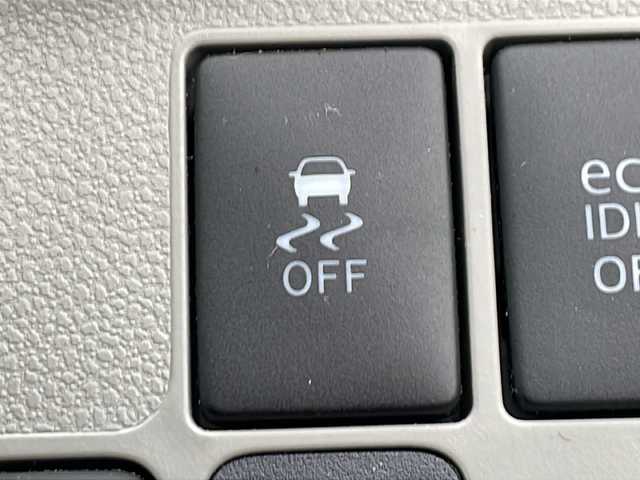 ダイハツ ミラ イース Lf SA 道北・旭川 2016(平28)年 1.4万km ブライトシルバーメタリック /4WD//禁煙//ワンオーナー//純正オーディオ/（CD・AUX）//アイドリングストップ//衝突軽減ブレーキ//横滑り防止装置//キーレスキー//ドアバイザー//純正フロアマット//ヘッドライトレベライザー//保証書//取説