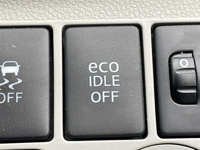 ダイハツ ミラ イース Lf SA 道北・旭川 2016(平28)年 1.4万km ブライトシルバーメタリック /4WD//禁煙//ワンオーナー//純正オーディオ/（CD・AUX）//アイドリングストップ//衝突軽減ブレーキ//横滑り防止装置//キーレスキー//ドアバイザー//純正フロアマット//ヘッドライトレベライザー//保証書//取説