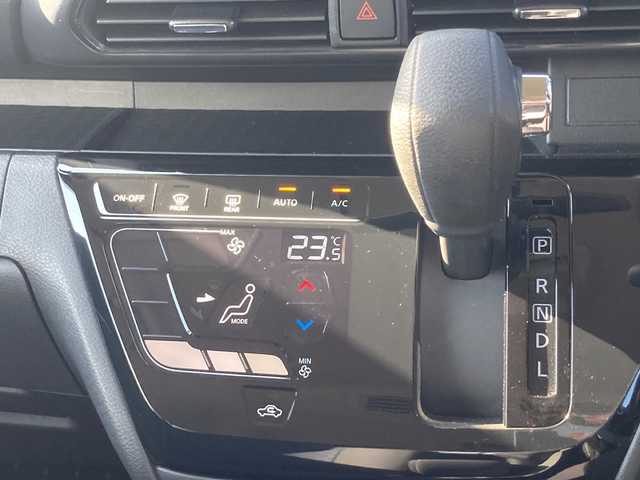 日産 ルークス ハイウェイスター X 岐阜県 2022(令4)年 0.9万km ホワイトパール 登録時走行距離：8180km/ワンオーナー/純正ナビ/アラウンドビューモニター/フルセグテレビ・Bluetooth/ETC/前後コーナーセンサー/前後ドライブレコーダー/LEDヘッドライト/フォグランプ/オートライト/アイドリングストップ/片側パワースライドドア/衝突被害軽減システム/純正14インチアルミホイール/プッシュスタート/スマートキー/ドアバイザー/保証書