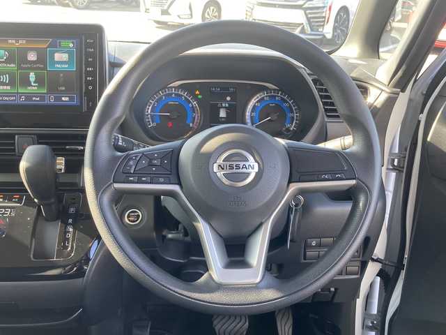 日産 ルークス ハイウェイスター X 岐阜県 2022(令4)年 0.9万km ホワイトパール 登録時走行距離：8180km/ワンオーナー/純正ナビ/アラウンドビューモニター/フルセグテレビ・Bluetooth/ETC/前後コーナーセンサー/前後ドライブレコーダー/LEDヘッドライト/フォグランプ/オートライト/アイドリングストップ/片側パワースライドドア/衝突被害軽減システム/純正14インチアルミホイール/プッシュスタート/スマートキー/ドアバイザー/保証書