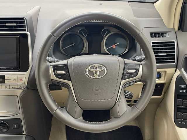 トヨタ ランドクルーザー プラド TX Lパッケージ 兵庫県 2023(令5)年 1.9万km ホワイトパールクリスタルシャイン 純正SDナビ(CD/DVD/SD/Bluetooth/フルセグTV)/サンルーフ/レザーシート/パワーシート/シートヒーター/前後ドライブレコーダー/純正19インチアルミホイール/コーナーセンサー/LEDヘッドライト/LEDフォグランプ/ルーフレール/社外フロアマット/バックカメラ/フロントカメラ/ビルトインETC/オートハイビーム/PCS/4WD/スペアキー