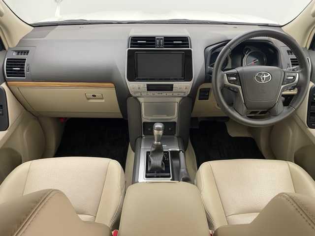 トヨタ ランドクルーザー プラド TX Lパッケージ 兵庫県 2023(令5)年 1.9万km ホワイトパールクリスタルシャイン 純正SDナビ(CD/DVD/SD/Bluetooth/フルセグTV)/サンルーフ/レザーシート/パワーシート/シートヒーター/前後ドライブレコーダー/純正19インチアルミホイール/コーナーセンサー/LEDヘッドライト/LEDフォグランプ/ルーフレール/社外フロアマット/バックカメラ/フロントカメラ/ビルトインETC/オートハイビーム/PCS/4WD/スペアキー