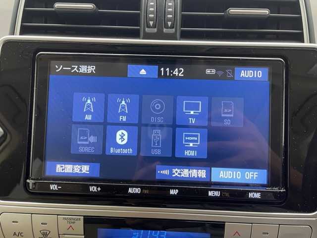 トヨタ ランドクルーザー プラド TX Lパッケージ 兵庫県 2023(令5)年 1.9万km ホワイトパールクリスタルシャイン 純正SDナビ(CD/DVD/SD/Bluetooth/フルセグTV)/サンルーフ/レザーシート/パワーシート/シートヒーター/前後ドライブレコーダー/純正19インチアルミホイール/コーナーセンサー/LEDヘッドライト/LEDフォグランプ/ルーフレール/社外フロアマット/バックカメラ/フロントカメラ/ビルトインETC/オートハイビーム/PCS/4WD/スペアキー