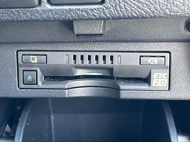 トヨタ アルファード S Cパッケージ 福岡県 2020(令2)年 2.6万km ホワイトパールクリスタルシャイン 純正メーカーナビ/（フルセグTV/CD/DVD/USB/BT/AM/FM/SD)/全方位カメラ/バックカメラ/サンルーフ/純正13.3インチフリップダウンモニター/JBLサウンド/デジタルインナーミラー/BSM/RSA/パワーバックドア/両側パワースライドドア/シートヒーター/エアシート/ステアリングヒーター/パワーシート/シートメモリ機能/電動パーキングブレーキ/HOLDボタン/クリアランスソナー/プリクラッシュ/横滑り防止装置/車線逸脱警報/オートマチックハイビーム/置くだけ充電/フォグランプ/ルームランプ/後席サンシェード/前方ドライブレコーダー/ETC2.0/レーダークルーズコントロール/LEDヘッドライト/純正18インチホイール