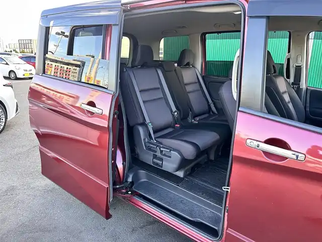 日産 セレナ ハイウェイスター Vセレクション 宮城県 2018(平30)年 10万km マルーンレッド 2トーン セーフティパックA/＝＝＝/エマージェンシーブレーキ/車線逸脱警報/標識検知機能/コーナーセンサー/純正フリップダウンモニター/純正9インチナビ（MM517D-L）/・CD/DVD/・Blu-ray/・Bluetooth/・フルセグTV/ビルトインETC/ドライブレコーダー/ハンズフリー両側パワースライドドア/革巻きステアリング/ステアリングスイッチ/LEDヘッドランプ/フォグランプ/オートライト/スマートキー＆プッシュスタート/スペアキー1本/エンジンスターター/電動格納ミラー/純正16インチAW/純正フロアマット/ドアバイザー