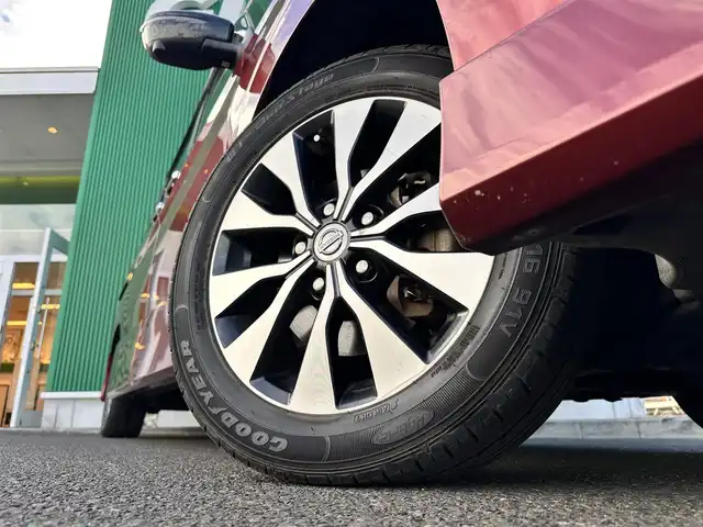 日産 セレナ ハイウェイスター Vセレクション 宮城県 2018(平30)年 10万km マルーンレッド 2トーン セーフティパックA/＝＝＝/エマージェンシーブレーキ/車線逸脱警報/標識検知機能/コーナーセンサー/純正フリップダウンモニター/純正9インチナビ（MM517D-L）/・CD/DVD/・Blu-ray/・Bluetooth/・フルセグTV/ビルトインETC/ドライブレコーダー/ハンズフリー両側パワースライドドア/革巻きステアリング/ステアリングスイッチ/LEDヘッドランプ/フォグランプ/オートライト/スマートキー＆プッシュスタート/スペアキー1本/エンジンスターター/電動格納ミラー/純正16インチAW/純正フロアマット/ドアバイザー