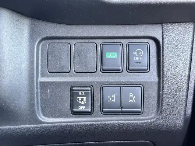 日産 セレナ ハイウェイスター Vセレクション 宮城県 2018(平30)年 10万km マルーンレッド 2トーン セーフティパックA/＝＝＝/エマージェンシーブレーキ/車線逸脱警報/標識検知機能/コーナーセンサー/純正フリップダウンモニター/純正9インチナビ（MM517D-L）/・CD/DVD/・Blu-ray/・Bluetooth/・フルセグTV/ビルトインETC/ドライブレコーダー/ハンズフリー両側パワースライドドア/革巻きステアリング/ステアリングスイッチ/LEDヘッドランプ/フォグランプ/オートライト/スマートキー＆プッシュスタート/スペアキー1本/エンジンスターター/電動格納ミラー/純正16インチAW/純正フロアマット/ドアバイザー