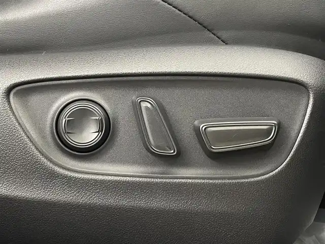 トヨタ ＲＡＶ４ アドベンチャー オフロードPKG 埼玉県 2021(令3)年 4万km アティチュードブラックマイカ 純正9型DA Bカメラ 追従走行 BSM ETC オートハイビーム コーナーセンサー ダウンヒルアシストコントロール 衝突軽減システム レザーシート パワーシート フルセグ スペアキー