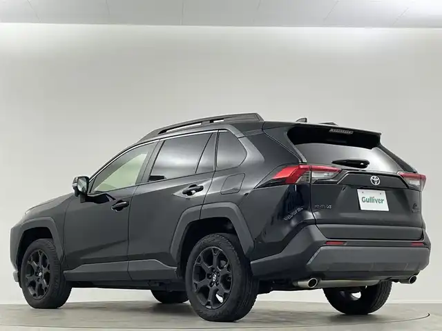 トヨタ ＲＡＶ４ アドベンチャー オフロードPKG 埼玉県 2021(令3)年 4万km アティチュードブラックマイカ 純正9型DA Bカメラ 追従走行 BSM ETC オートハイビーム コーナーセンサー ダウンヒルアシストコントロール 衝突軽減システム レザーシート パワーシート フルセグ スペアキー