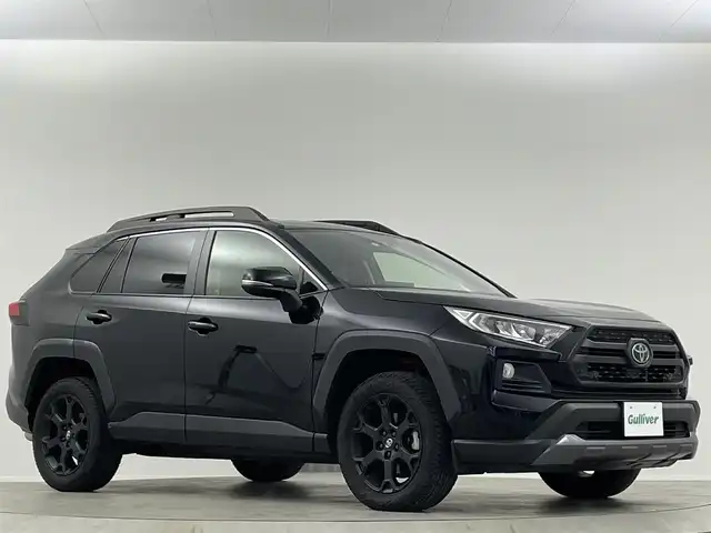 トヨタ ＲＡＶ４ アドベンチャー オフロードPKG 埼玉県 2021(令3)年 4万km アティチュードブラックマイカ 純正9型DA Bカメラ 追従走行 BSM ETC オートハイビーム コーナーセンサー ダウンヒルアシストコントロール 衝突軽減システム レザーシート パワーシート フルセグ スペアキー